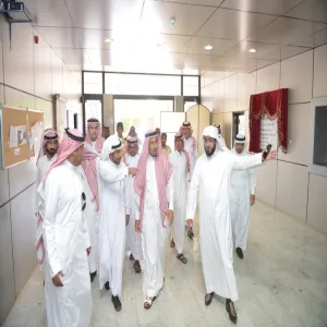 معالي مدير الجامعة يقوم بزيارة تفقدية في مبنى مجمع الطالبات بالمجمعة