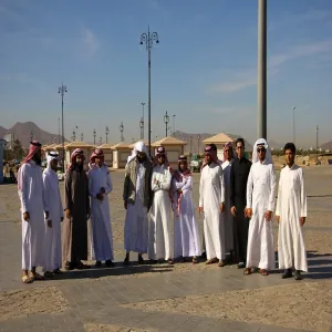 طلاب الجامعة في رحاب المدينة المنورة