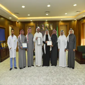 معالي مدير الجامعة يستقبل أعضاء الفريق الفائز بميداليات المعرض الدولي الحادي عشر للاختراعات في الشرق الأوسط بالكويت