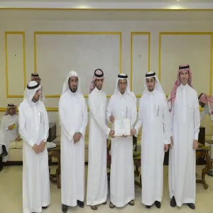 معالي مدير الجامعة يكرم الجهات المساهمة في حصول الجامعة على جوائز التميز في جنيف