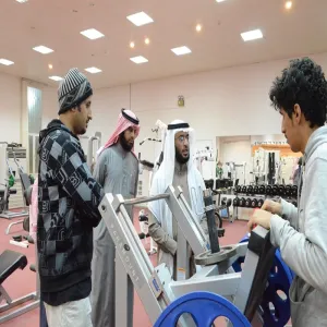 عمادة شؤون الطلاب : الصالة الرياضية يستفيد منها أكثر من (250) طالب يومياً في الفترة المسائية