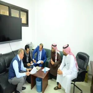 مكتب إدارة المشاريع يجتمع مع الإدارة العامة للمشروعات والشؤون الفنية لمناقشة توصيات التقرير الثامن